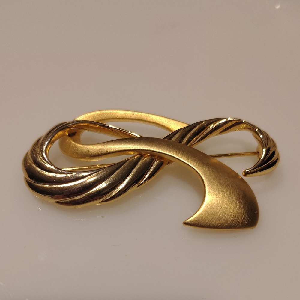 TONA Gold-Tone Brooch
